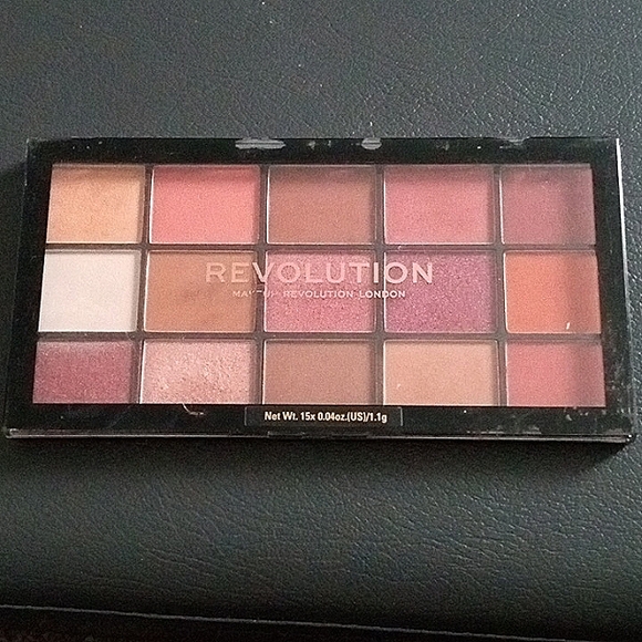 Revolution Reloaded Newtrals2 Eyeshadow - Picture 2 of 4